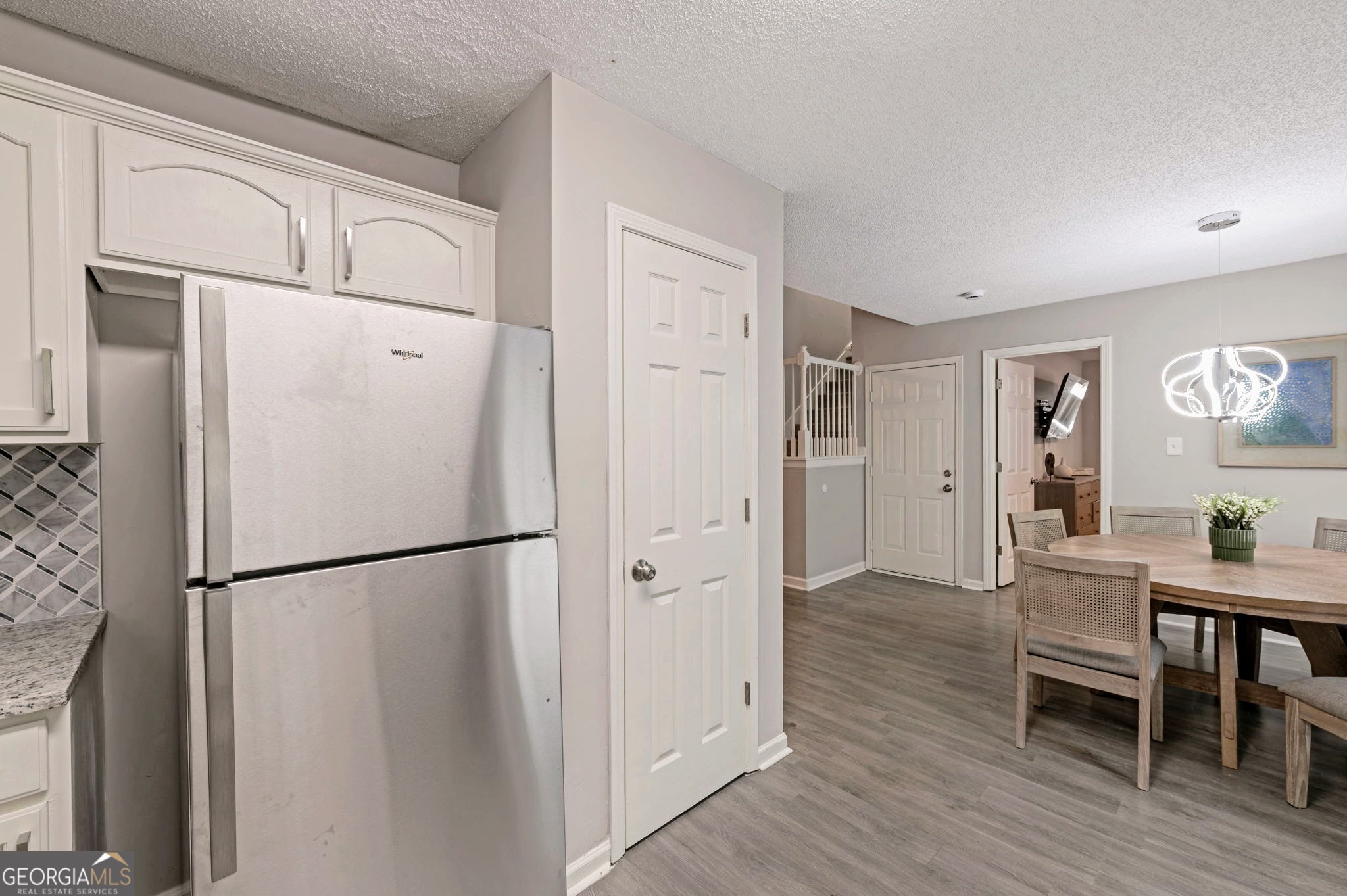 6839 Sandy Creek Drive Property Photo 10
