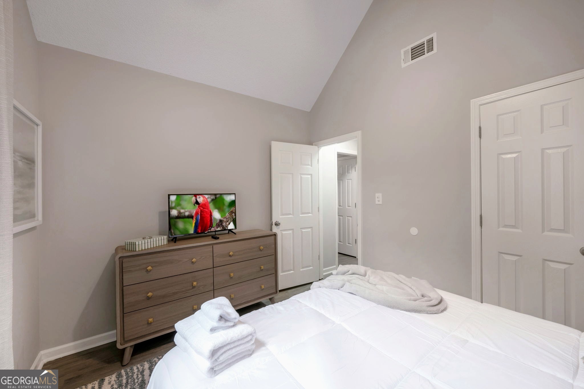 6839 Sandy Creek Drive Property Photo 17