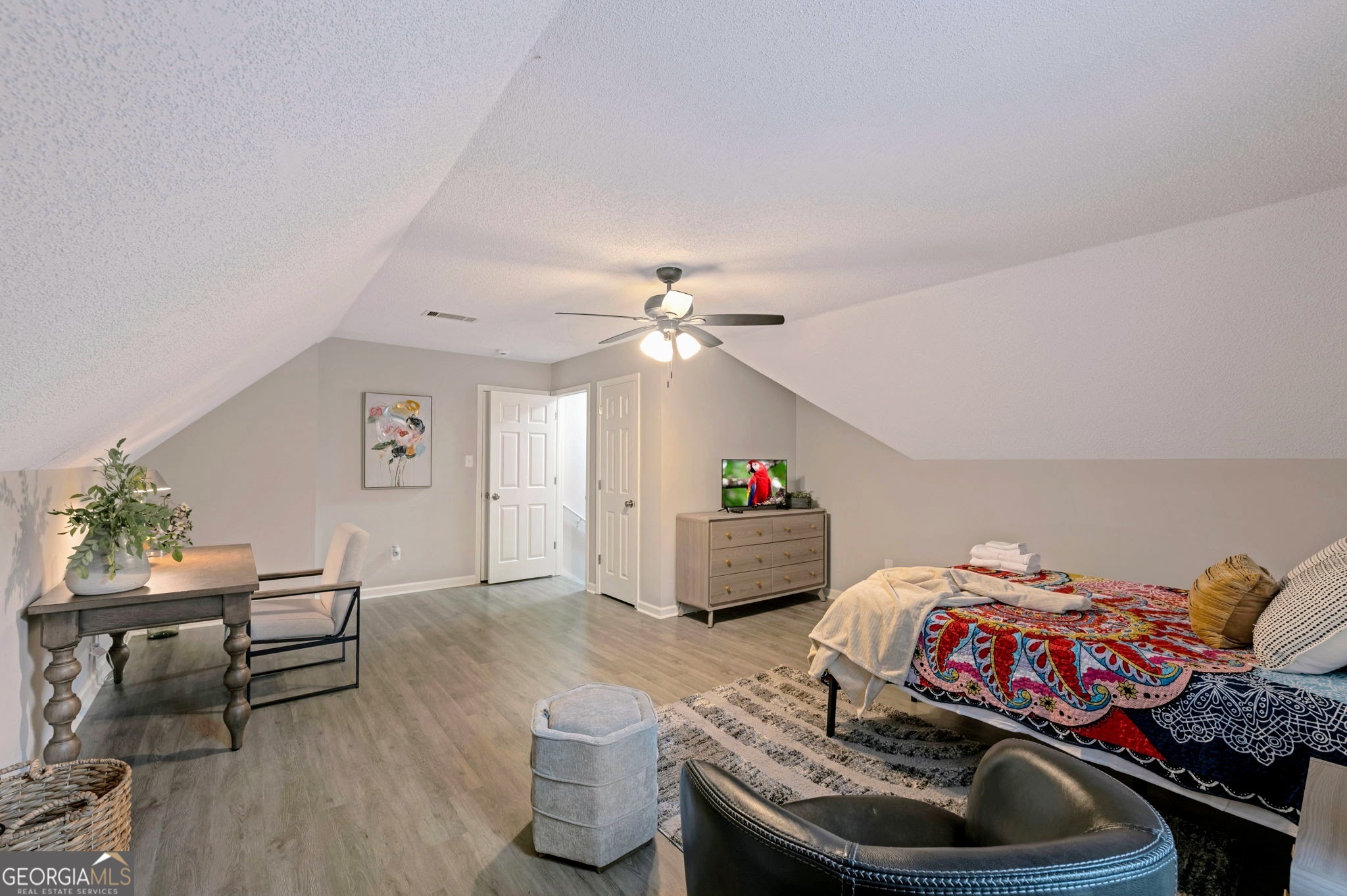 6839 Sandy Creek Drive Property Photo 22