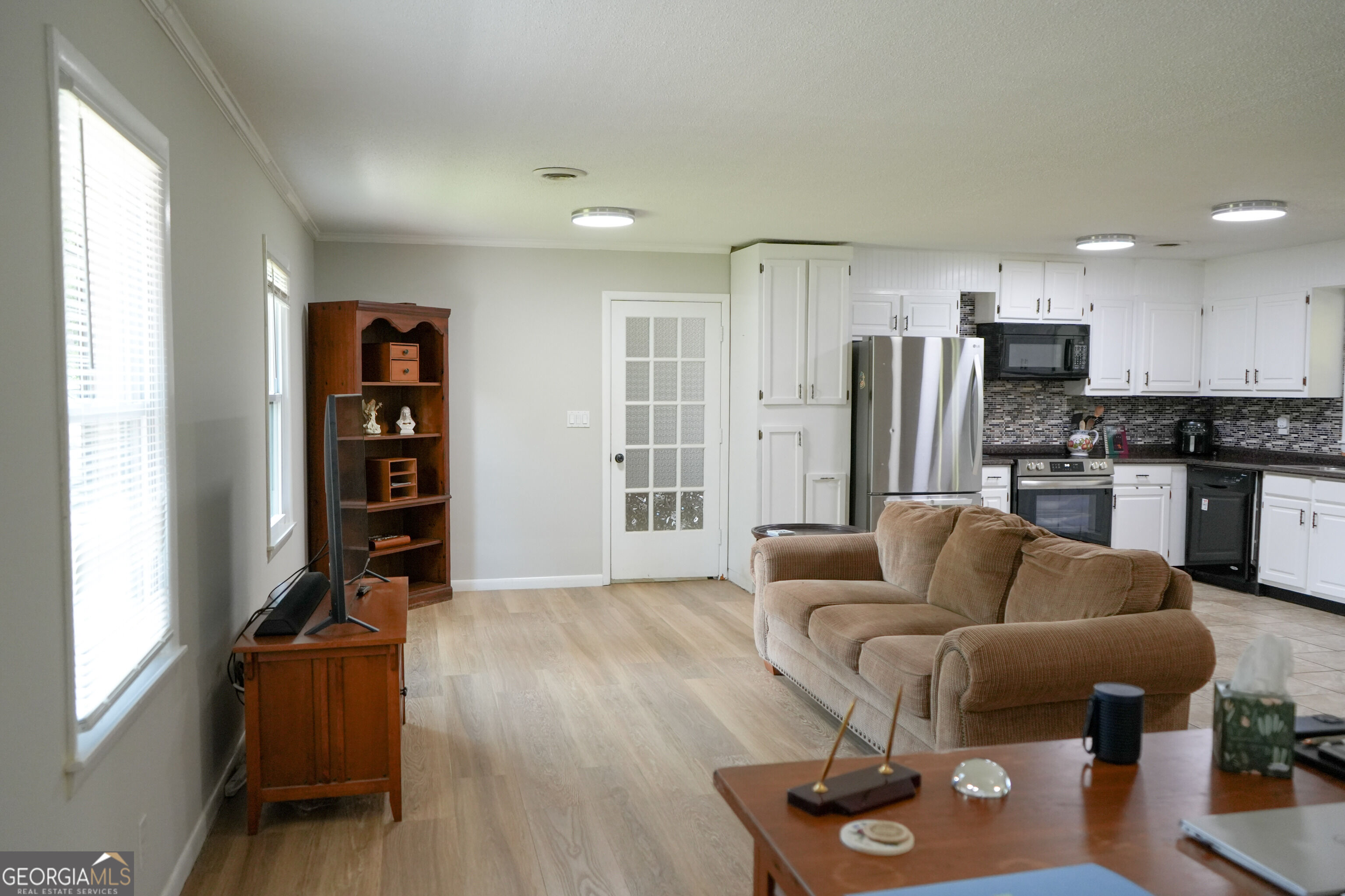 307 Pinewood Drive Property Photo 6