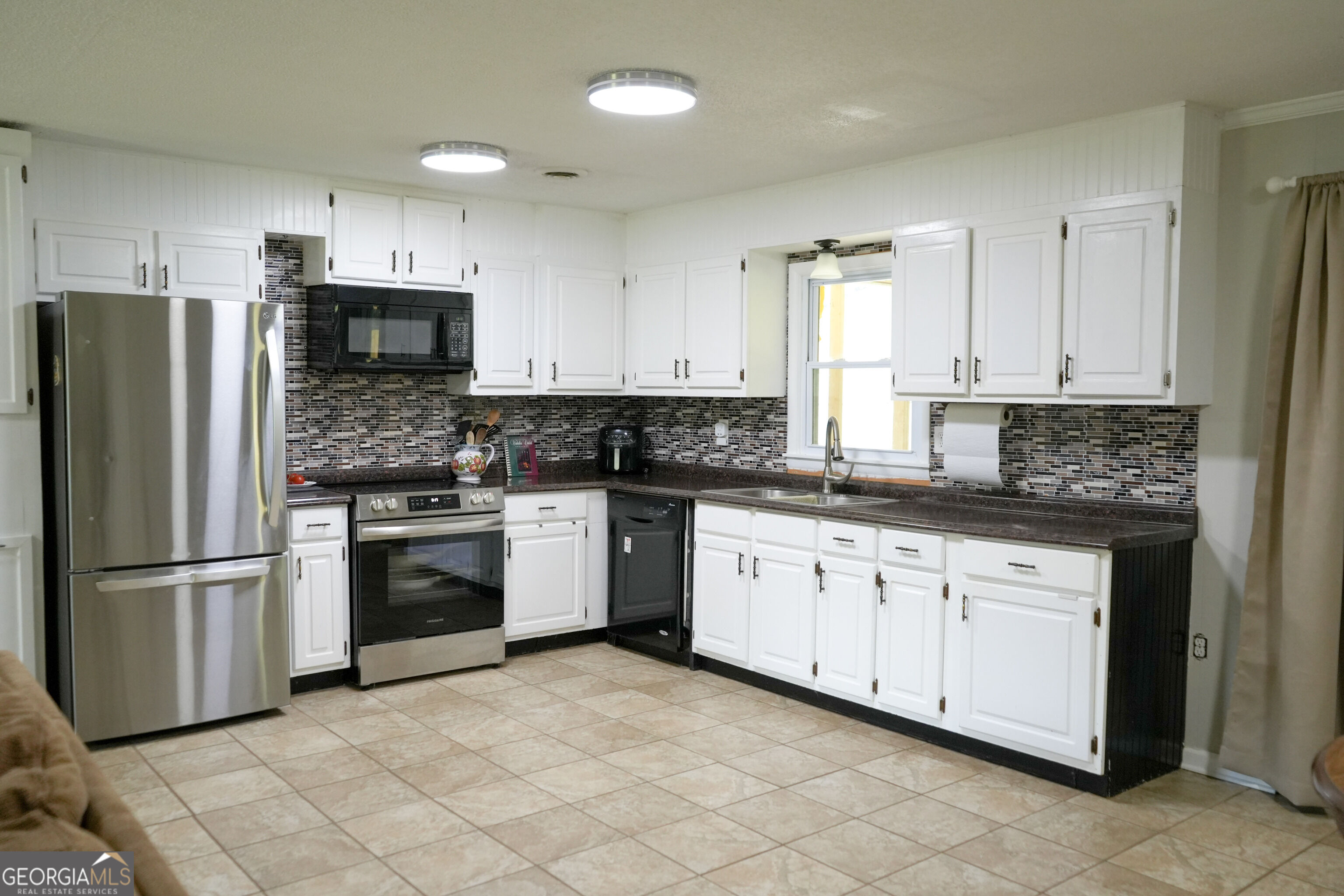 307 Pinewood Drive Property Photo 10