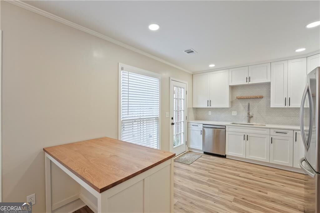 3550 Knotsberry Lane # 3550 Property Photo 5