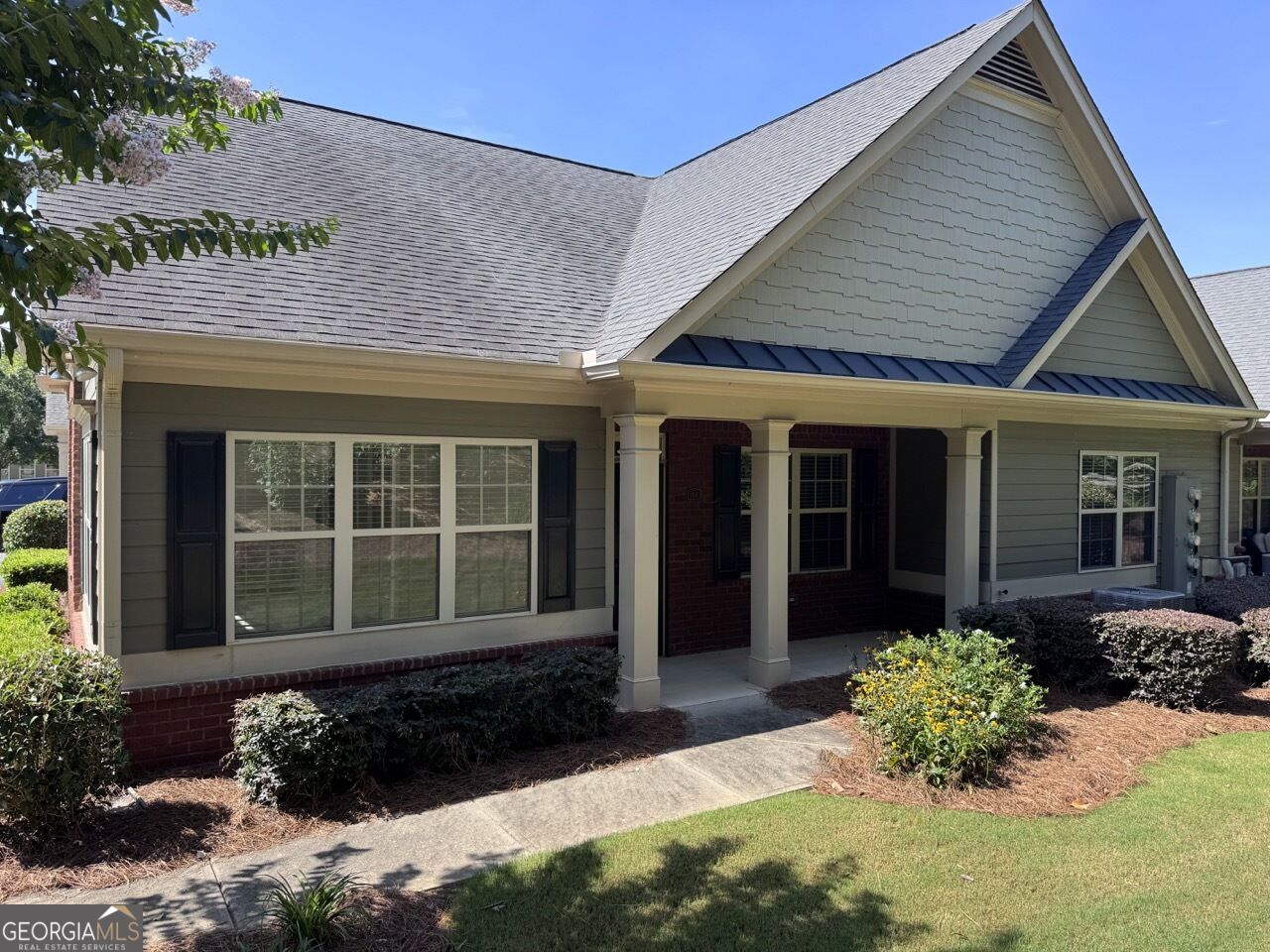 1515 Bluestone Drive Property Photo 1