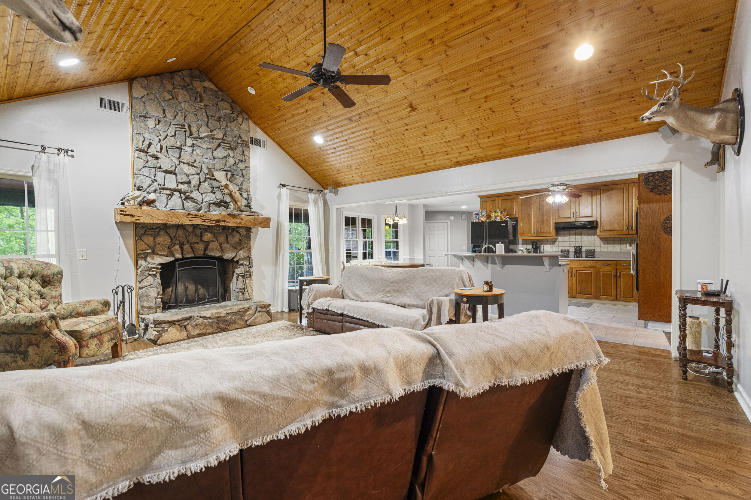 877 Mckee Road Property Photo 11