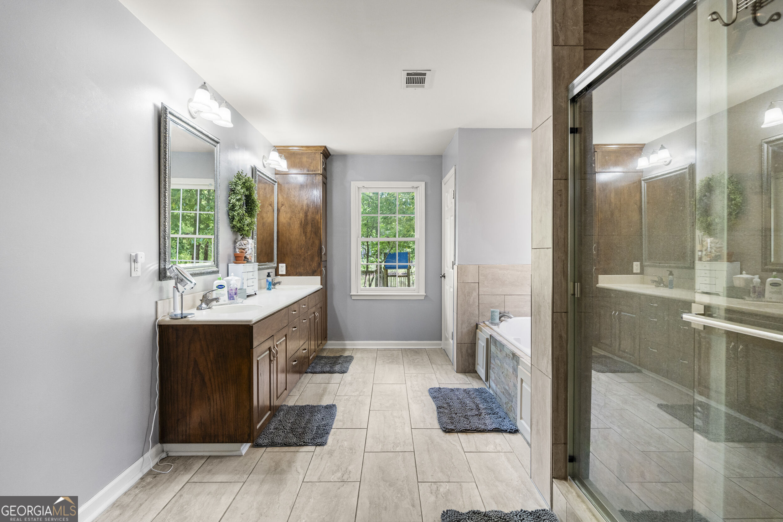 877 Mckee Road Property Photo 20