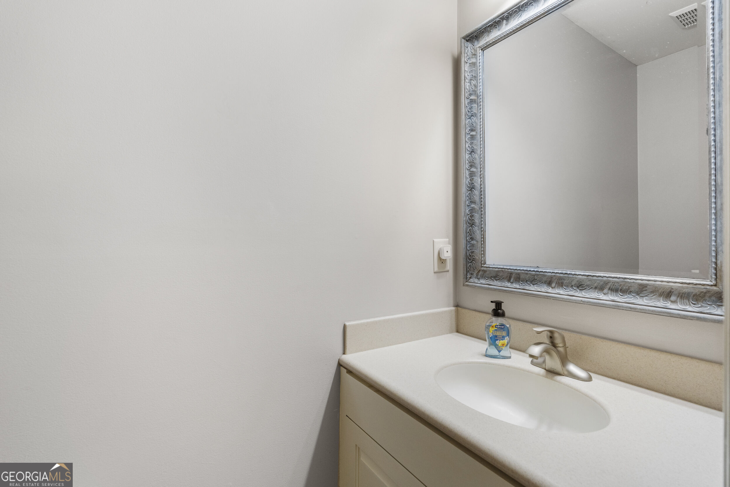 877 Mckee Road Property Photo 25