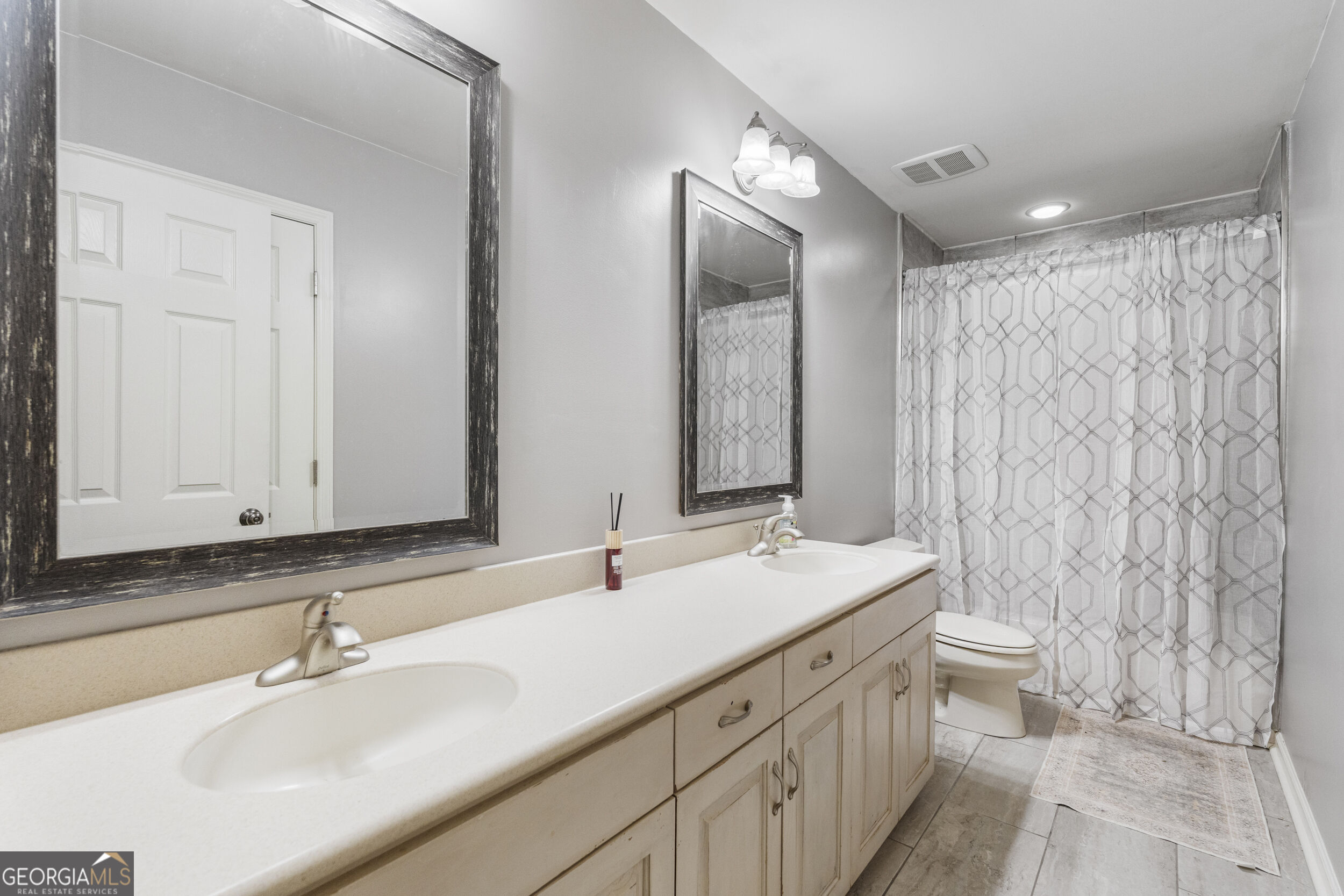 877 Mckee Road Property Photo 31