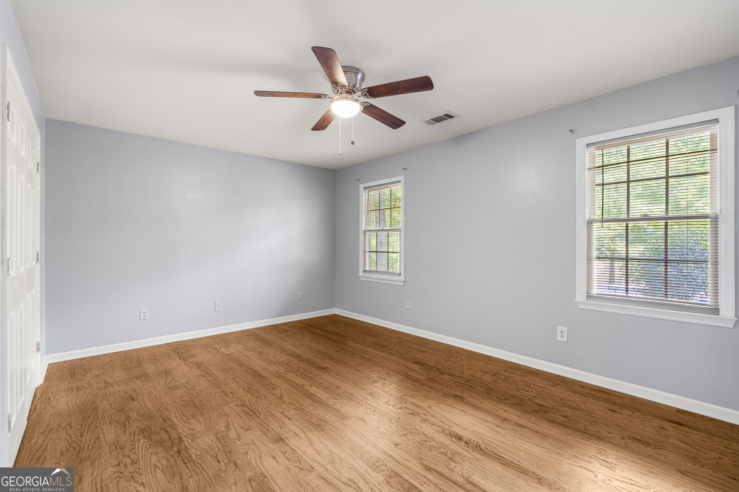 877 Mckee Road Property Photo 32