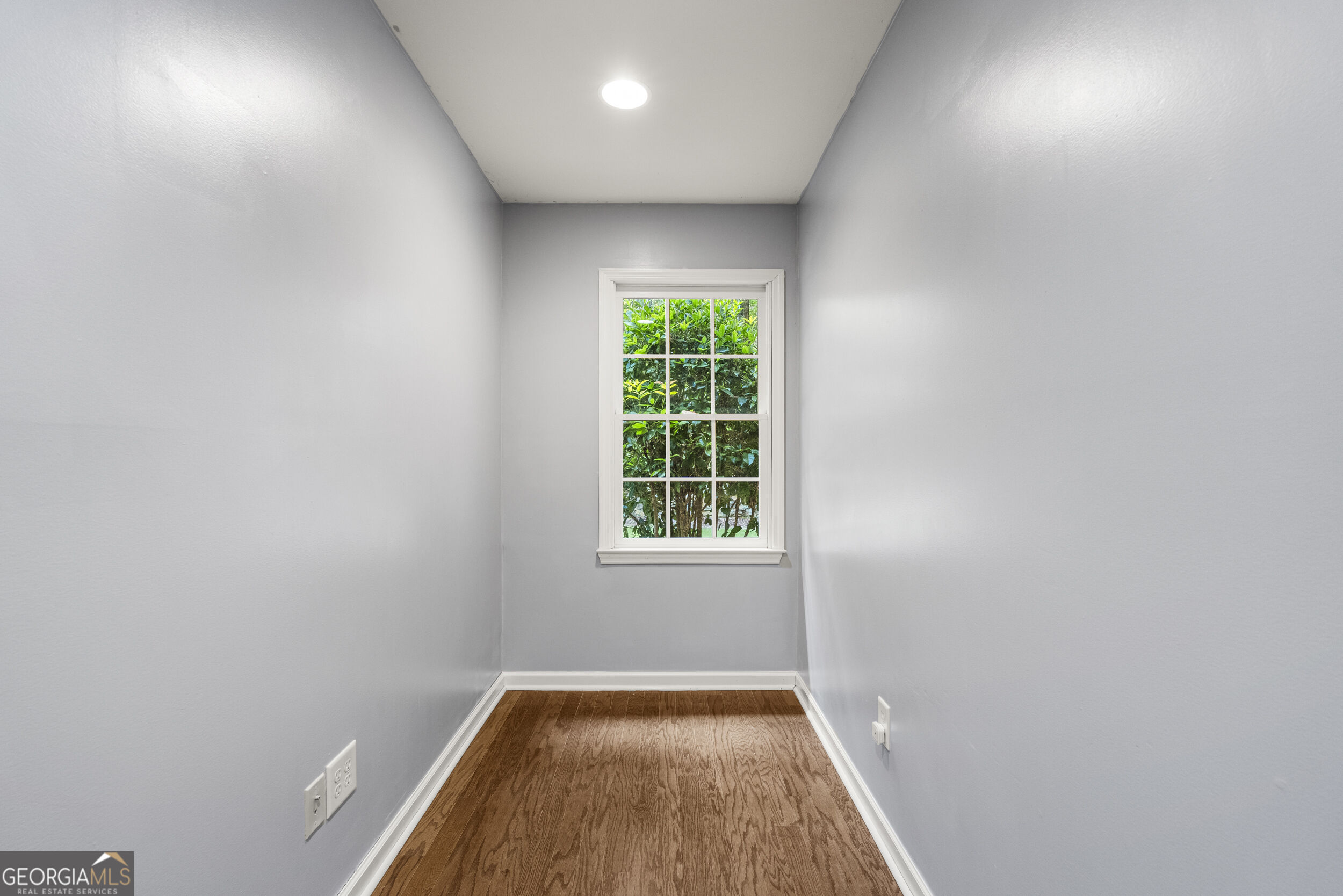 877 Mckee Road Property Photo 34