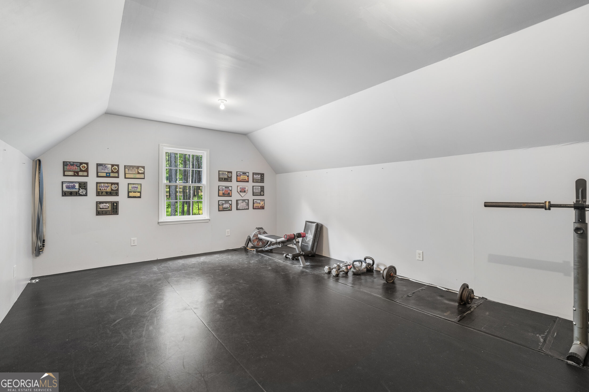 877 Mckee Road Property Photo 35