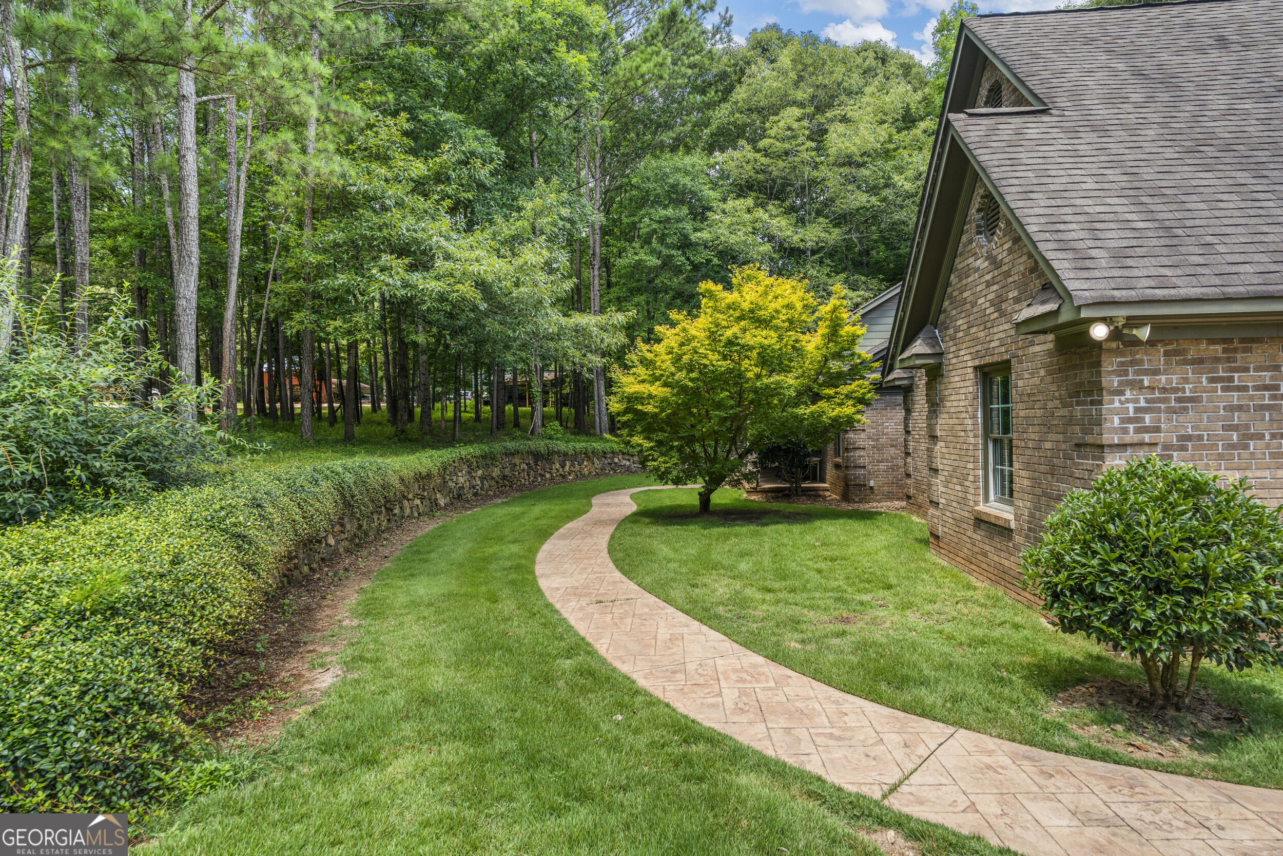 877 Mckee Road Property Photo 37