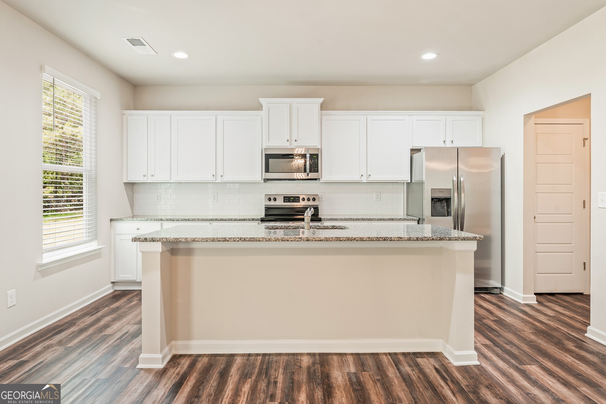 200 Ruby Robin Road Property Photo 8