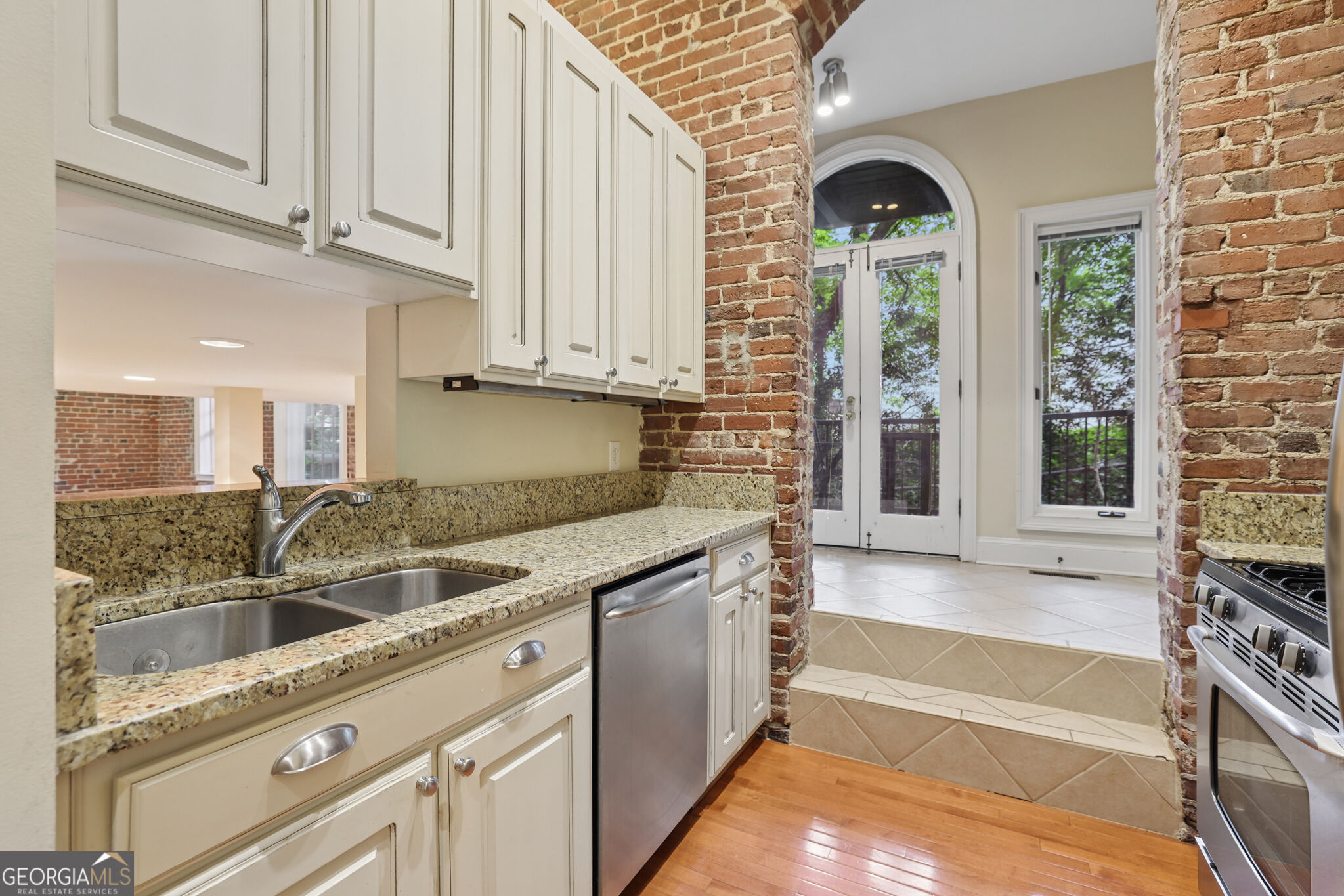 2840 Peachtree Road Ne # 108 Property Photo 8