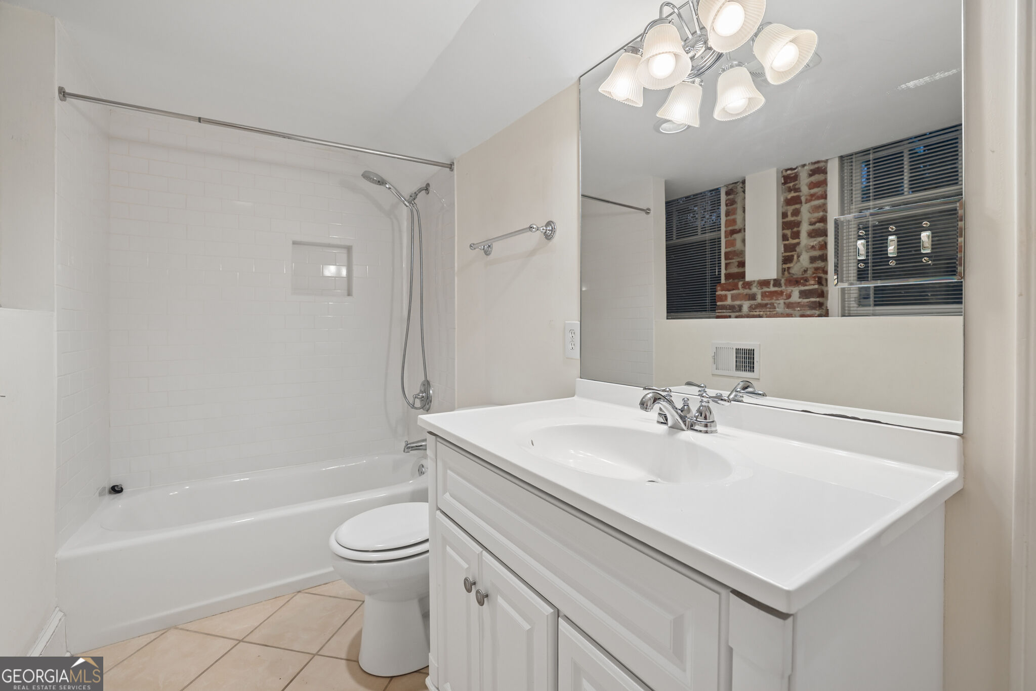 2840 Peachtree Road Ne # 108 Property Photo 19