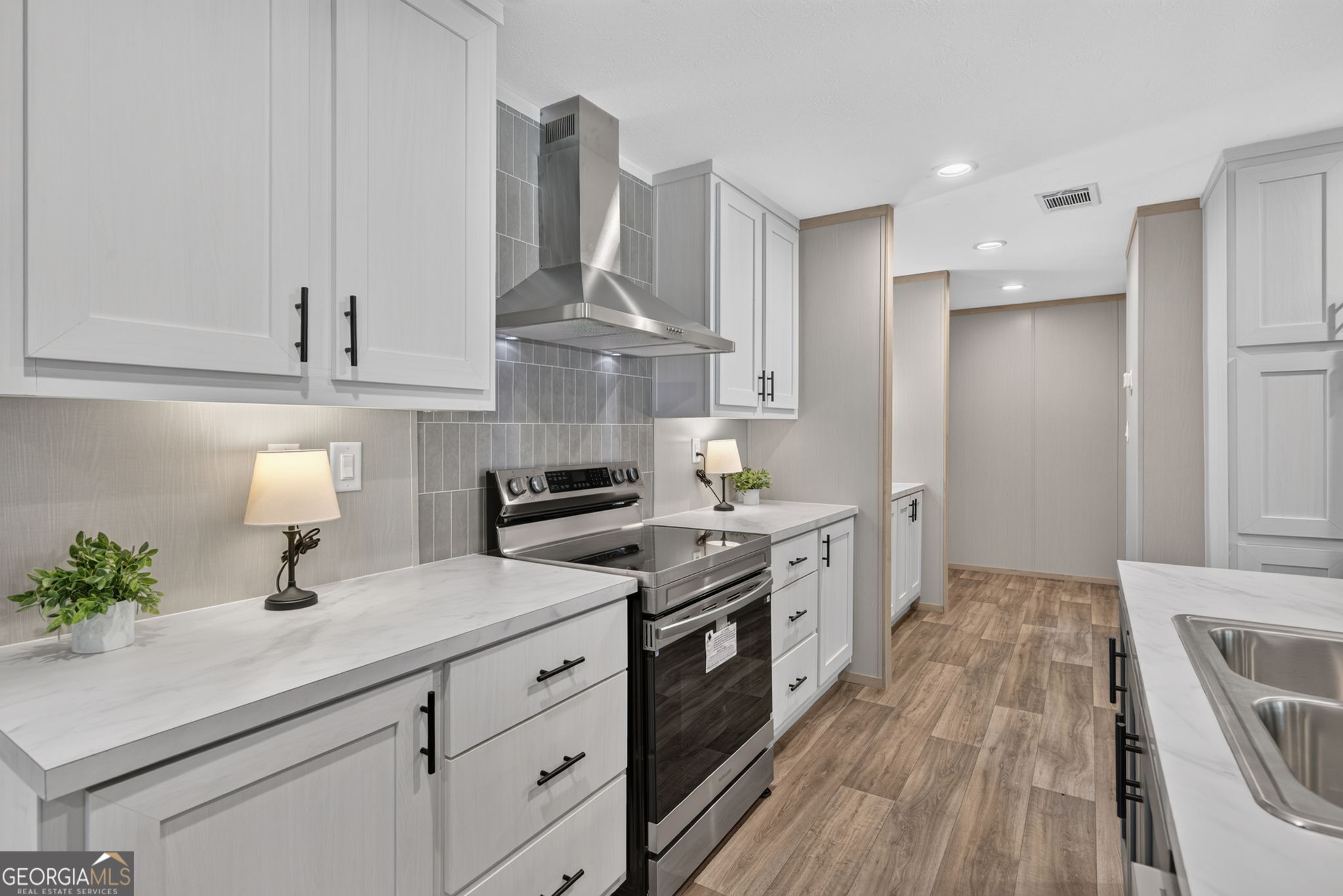 38 Jane Street Property Photo 17