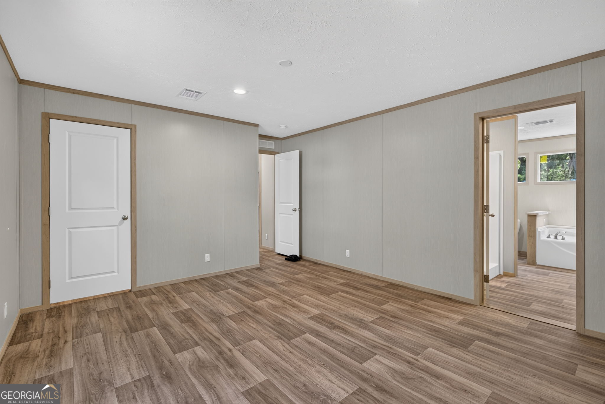 38 Jane Street Property Photo 26