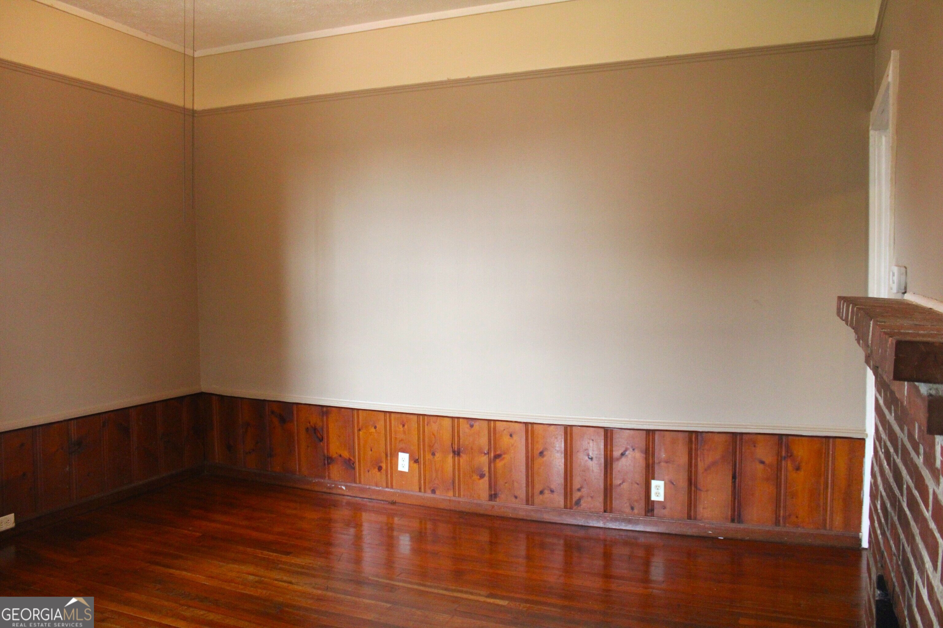 906 Callaway Avenue Property Photo 9