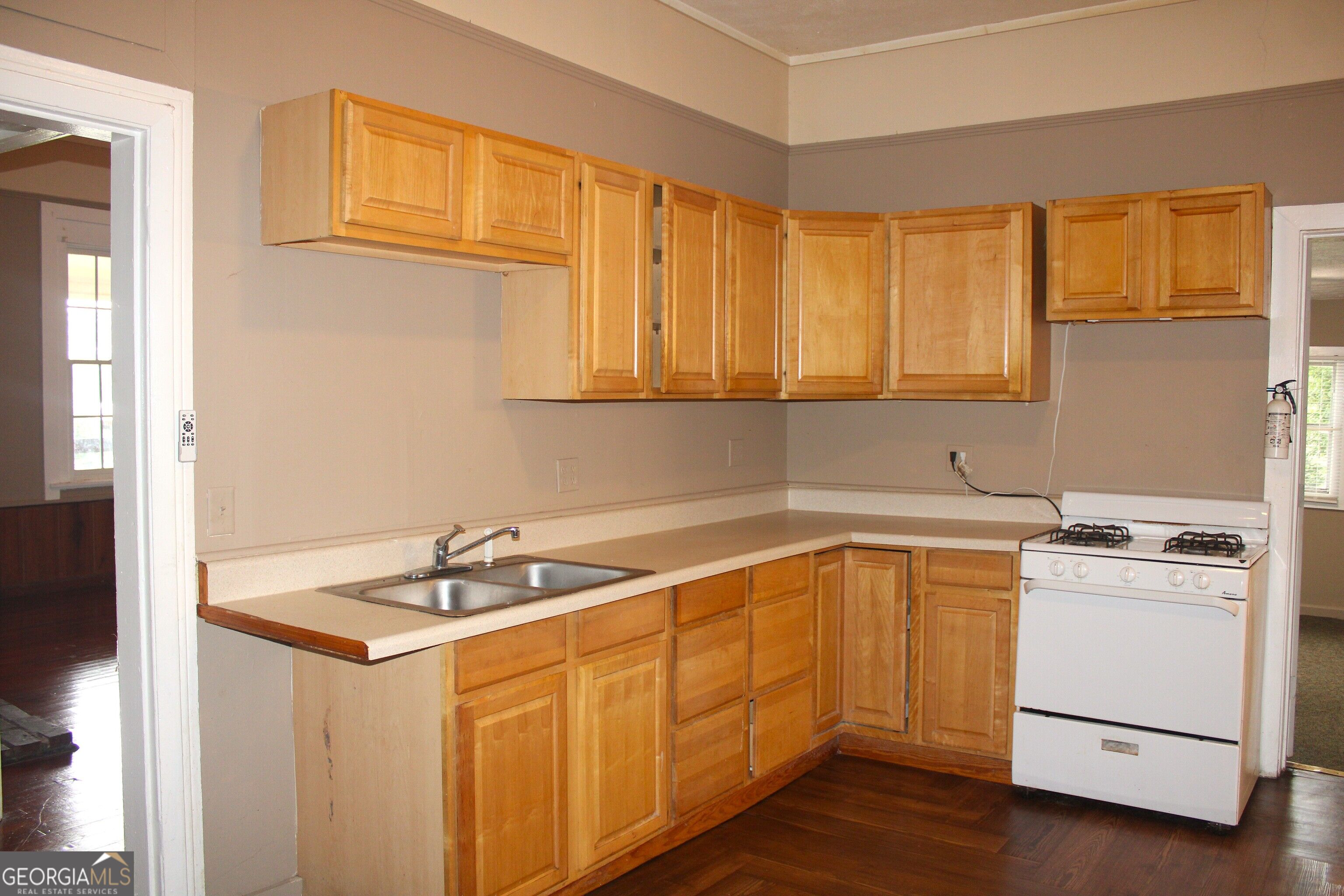 906 Callaway Avenue Property Photo 19