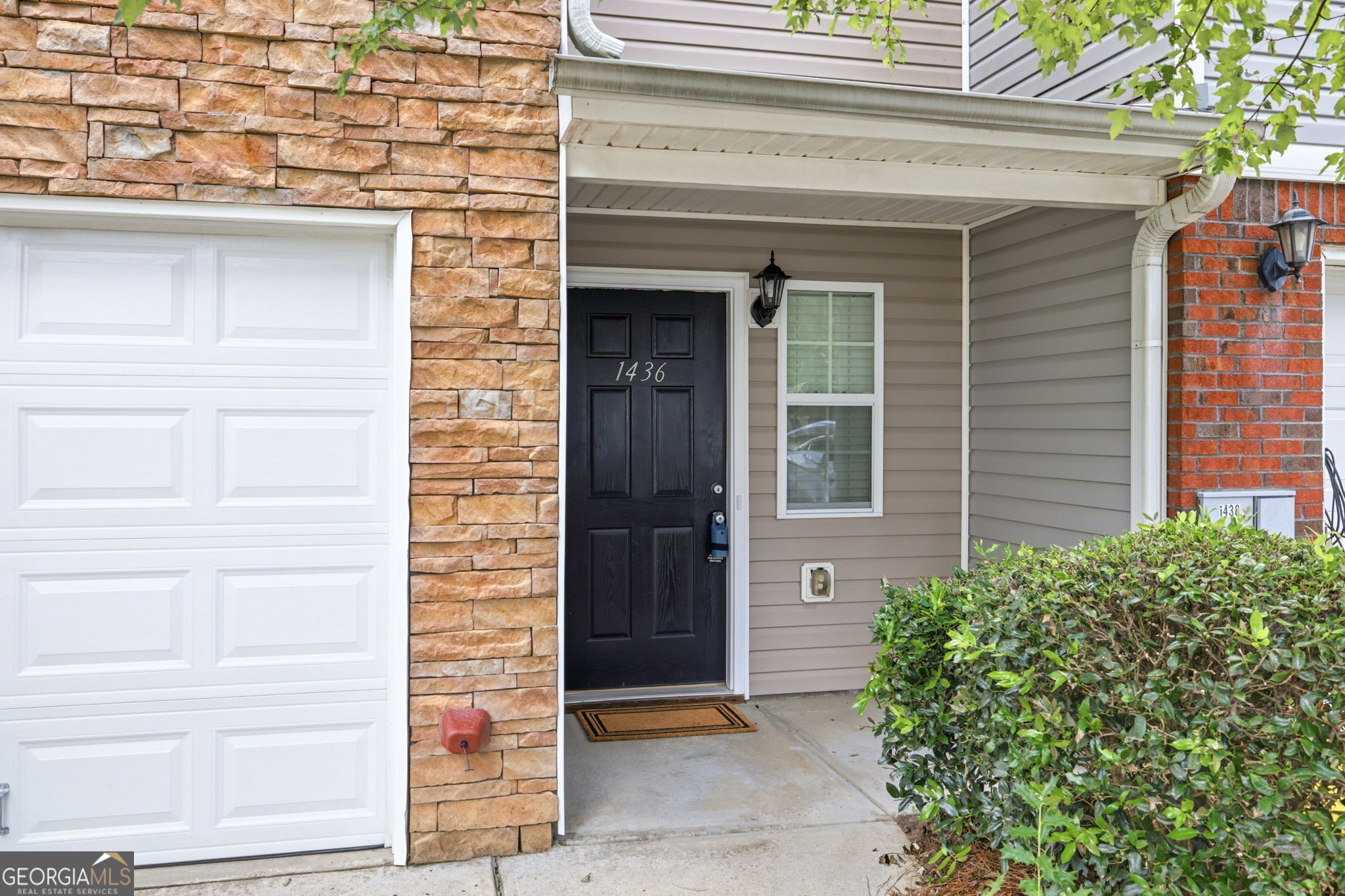 1436 Box Circle Property Photo 3
