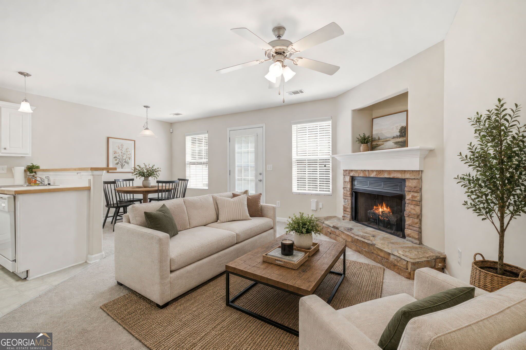 1436 Box Circle Property Photo 5
