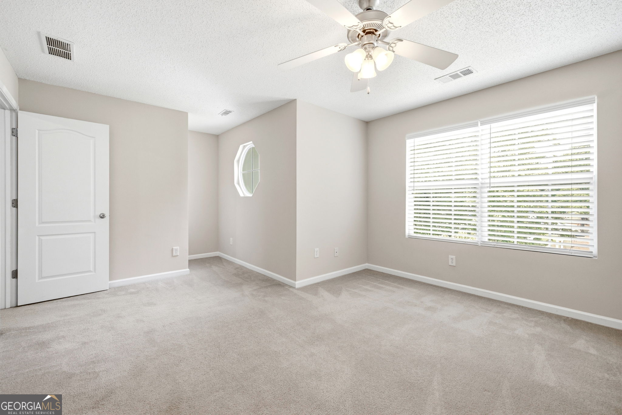1436 Box Circle Property Photo 14