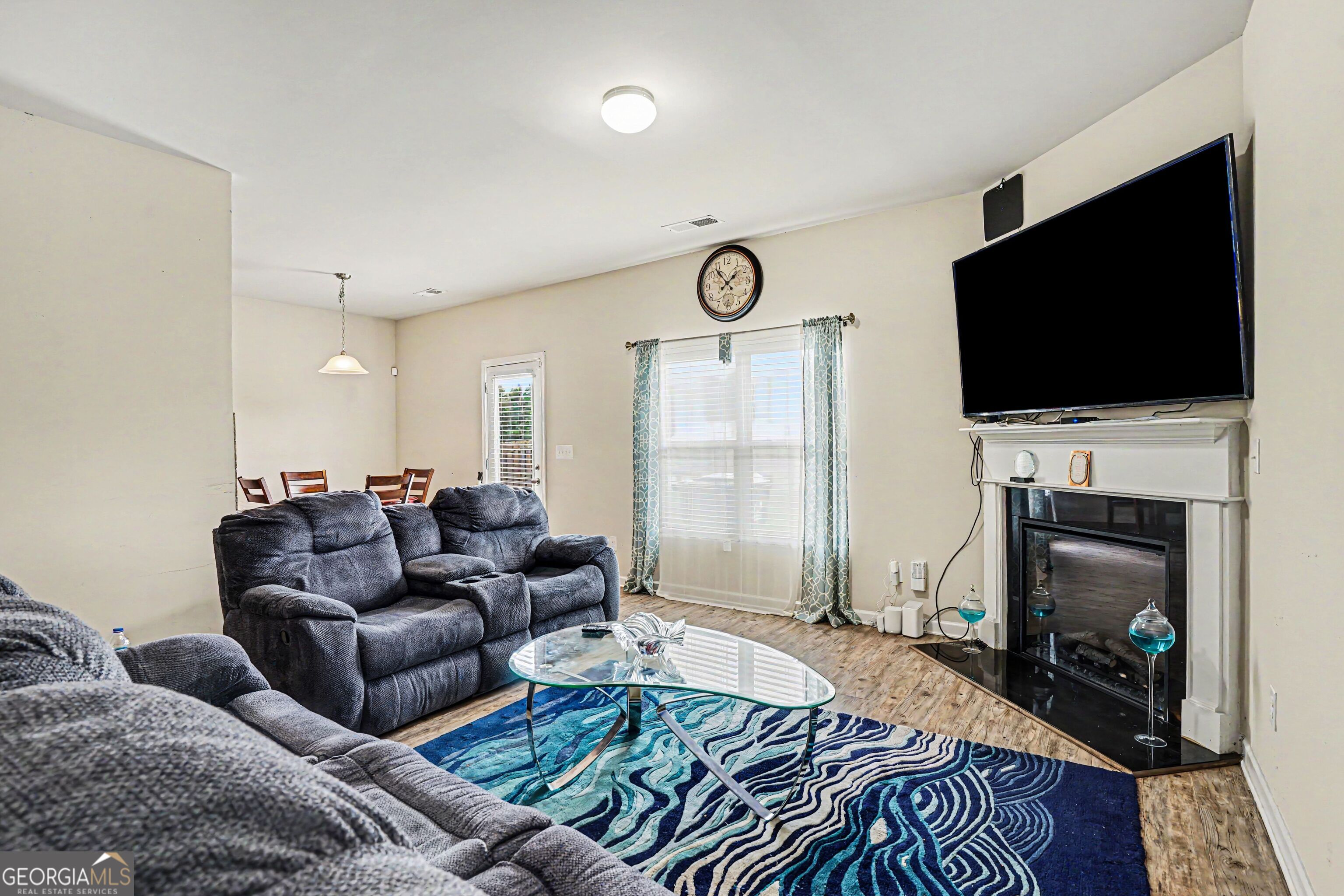 325 Horizon Trace Property Photo 11
