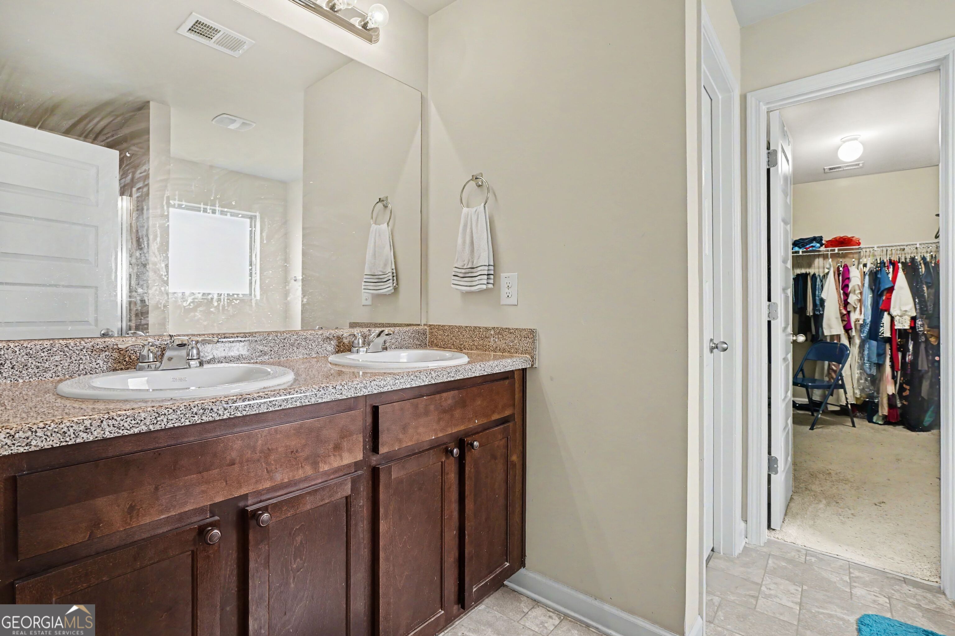 325 Horizon Trace Property Photo 17