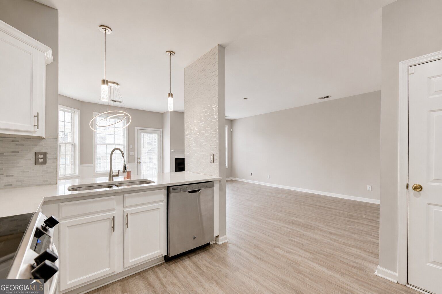 2785 Sudbury Trace Property Photo 9