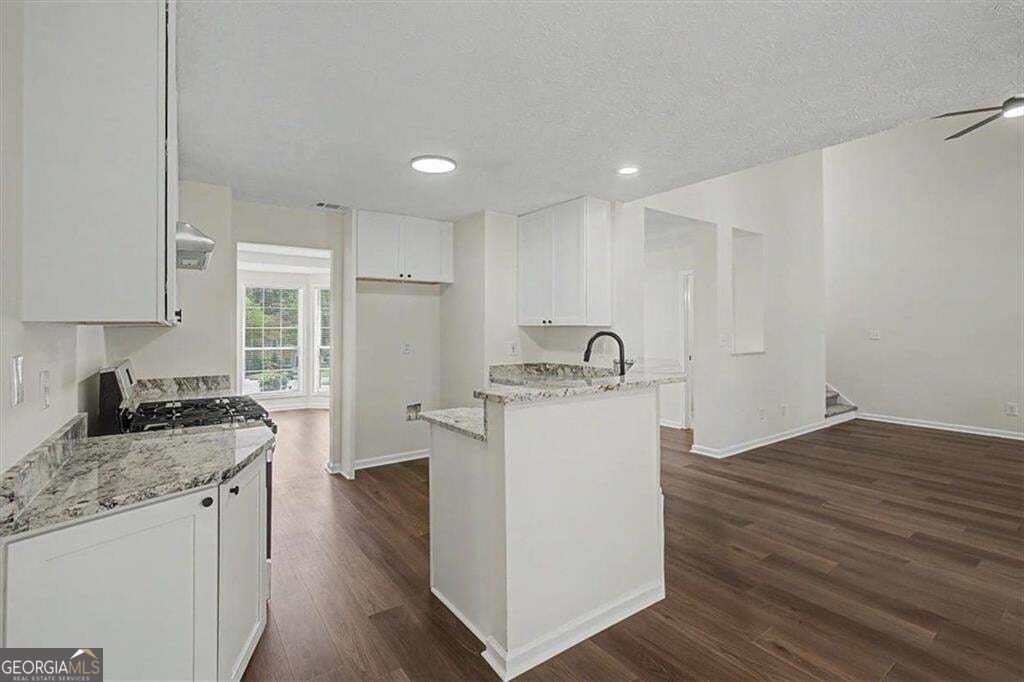 3709 Auldyn Drive Property Photo 9