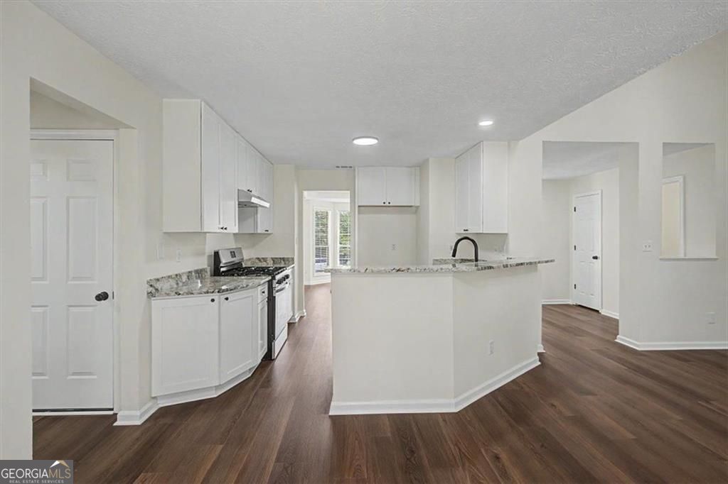 3709 Auldyn Drive Property Photo 10
