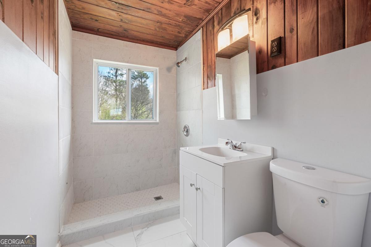 173 Winndale Road Property Photo 4