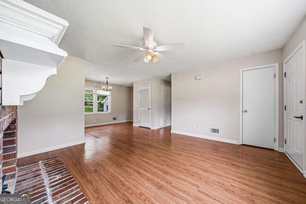 224 Stone Mill Lane Nw Property Photo 6