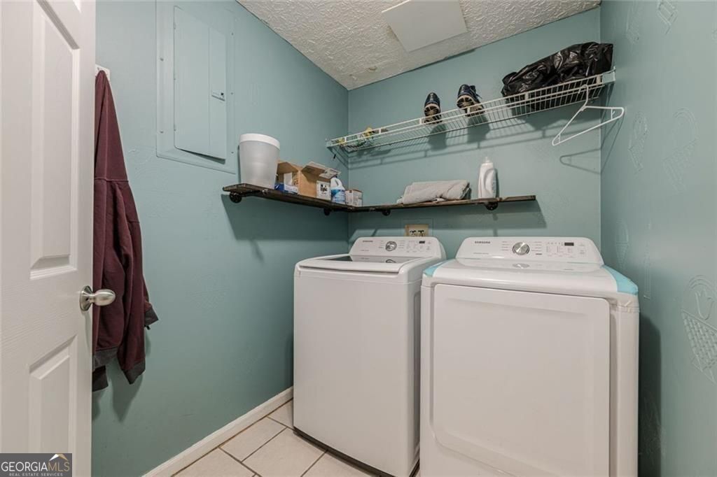 391 Pinewood Place Property Photo 25