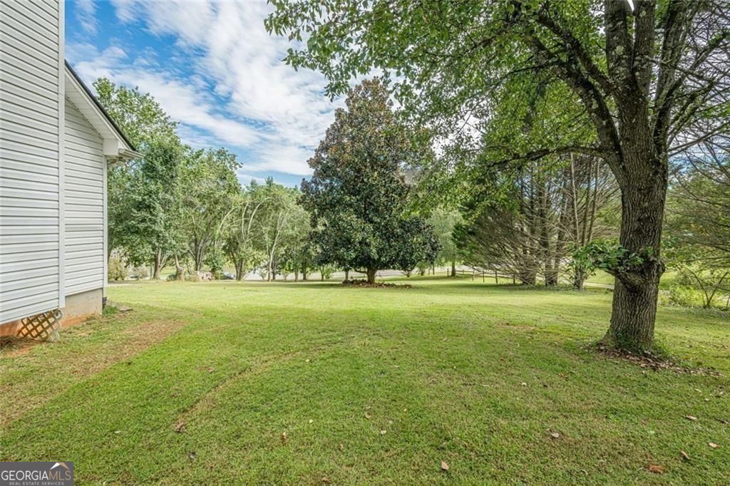 391 Pinewood Place Property Photo 33