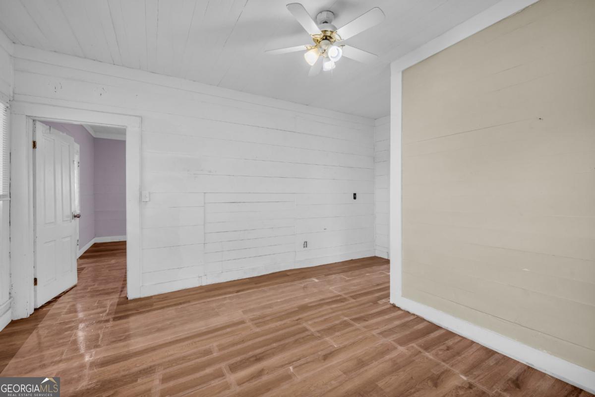 5270 Gainesville Street Property Photo 14