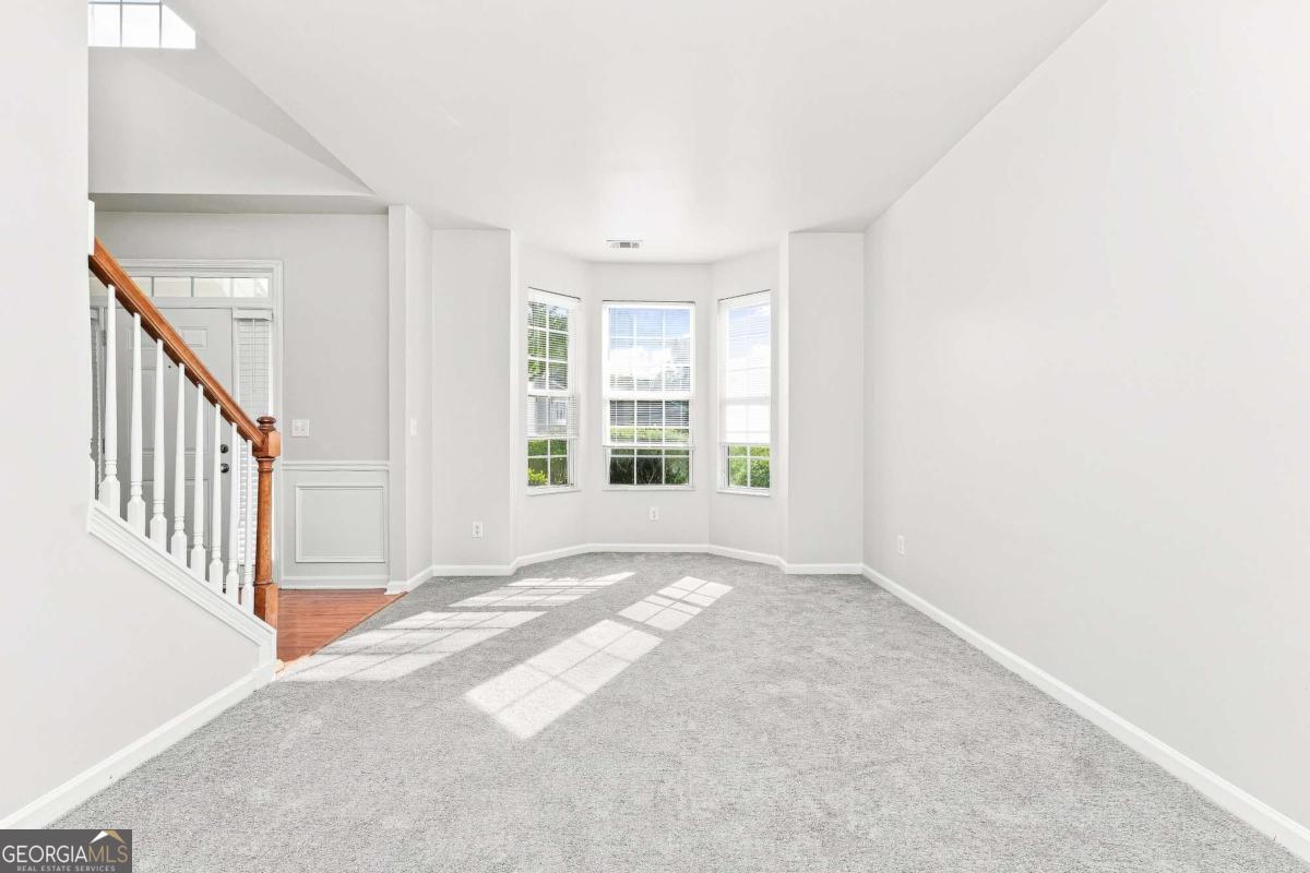 4514 Sequoia Park Trail Property Photo 4