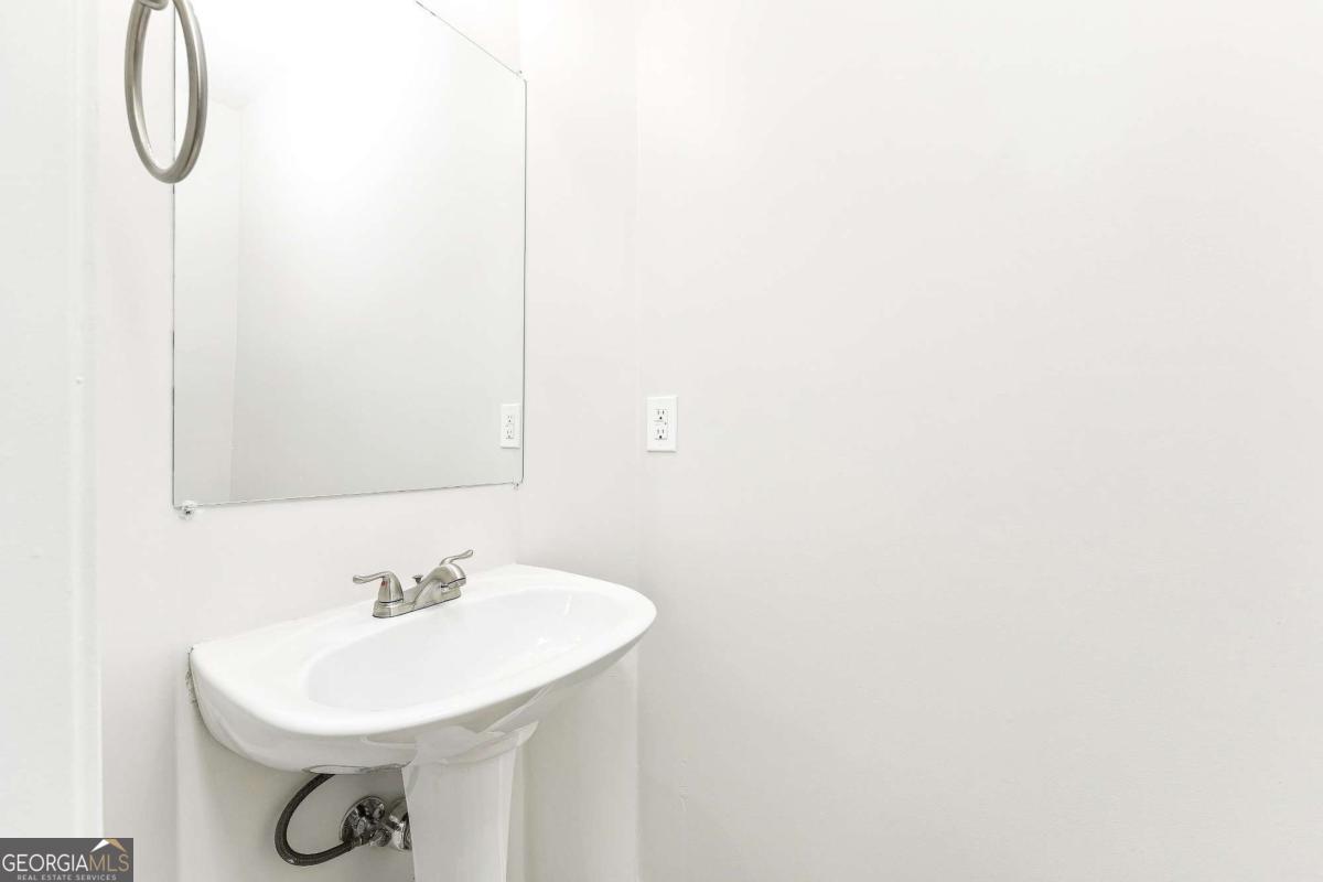 4514 Sequoia Park Trail Property Photo 10