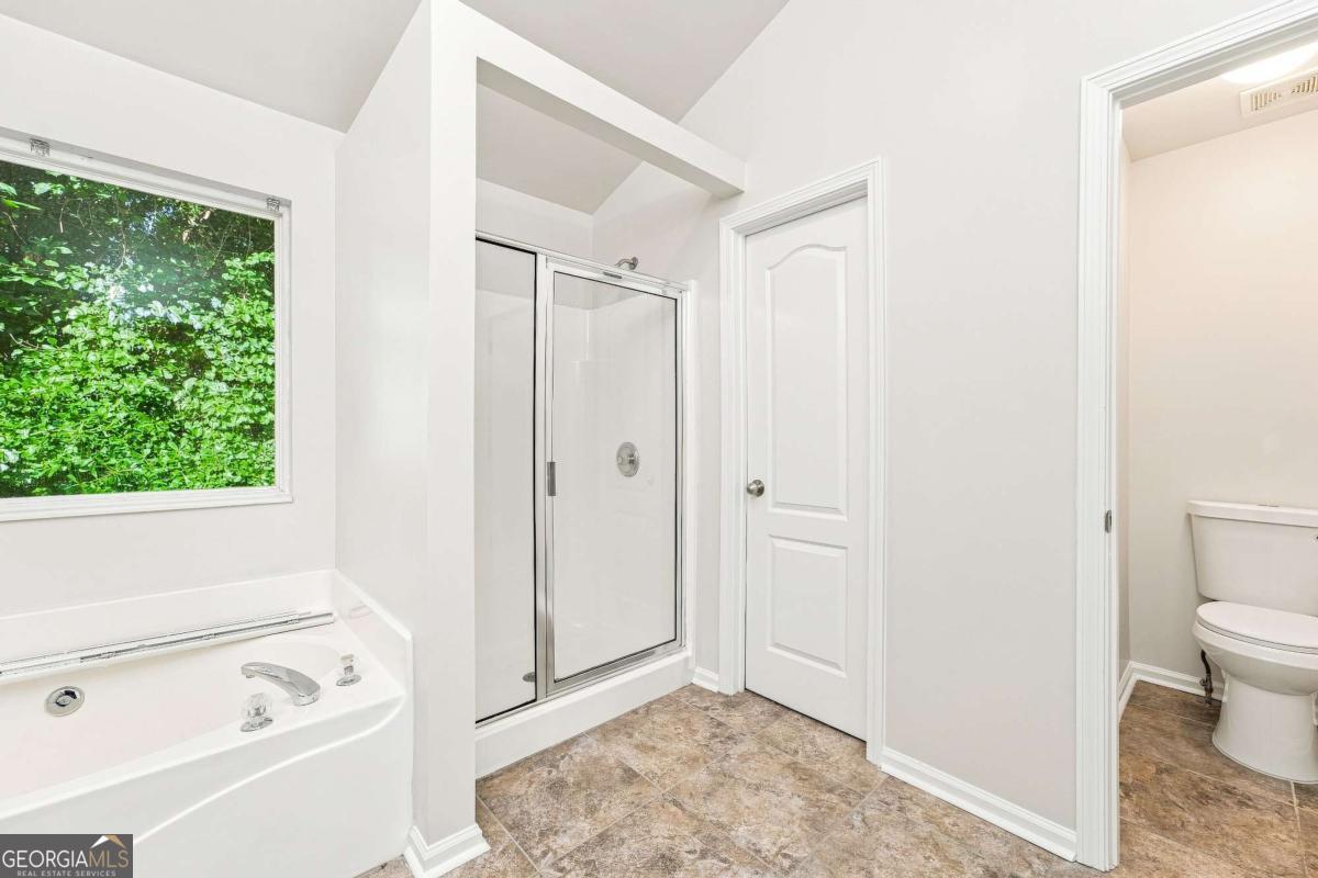 4514 Sequoia Park Trail Property Photo 13