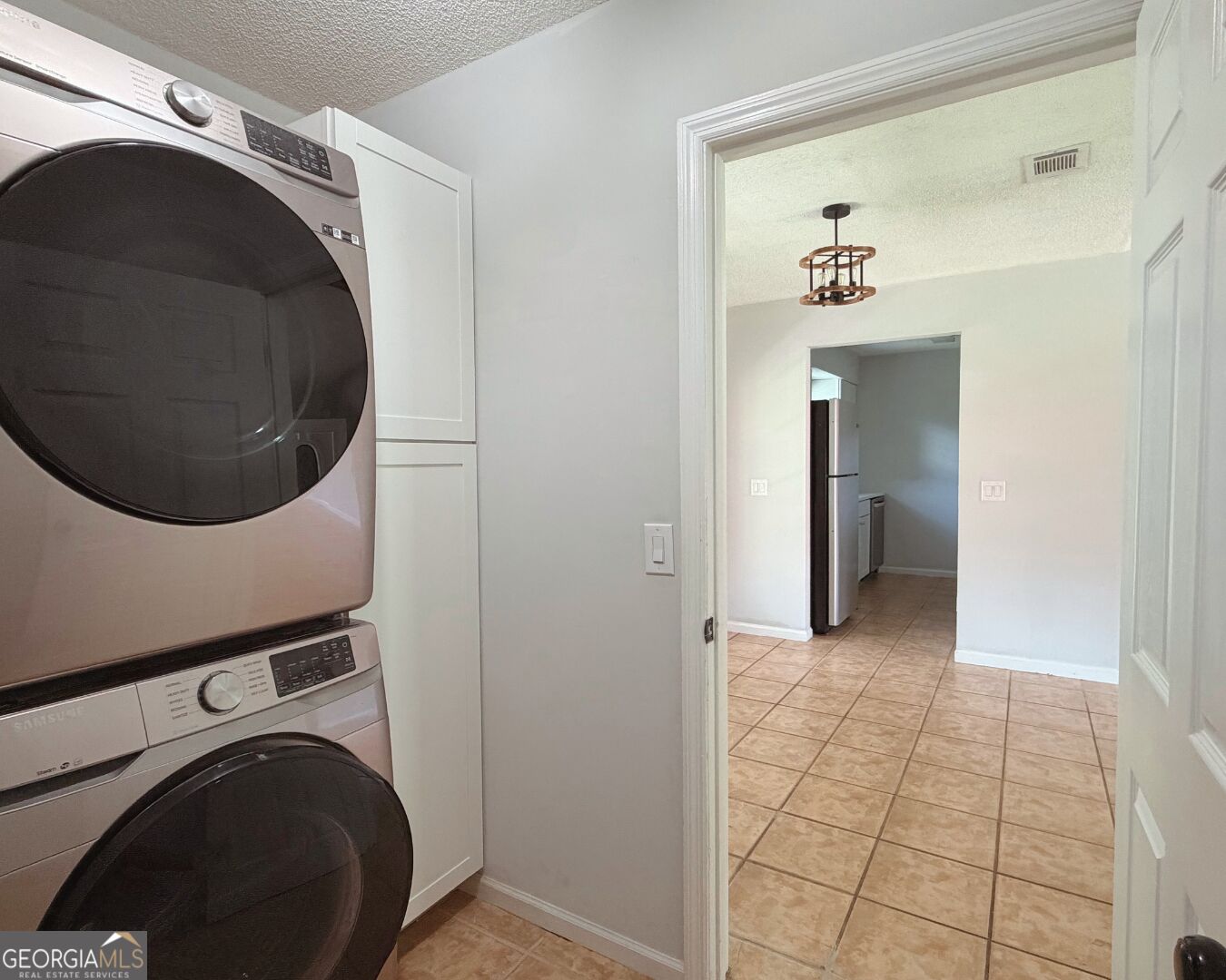 118 Crestwood Court Property Photo 6