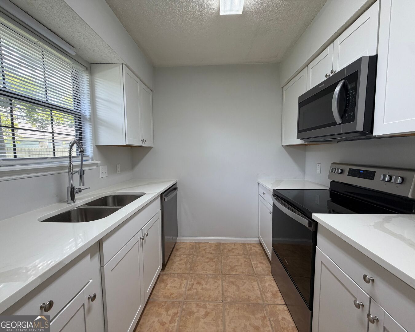118 Crestwood Court Property Photo 8