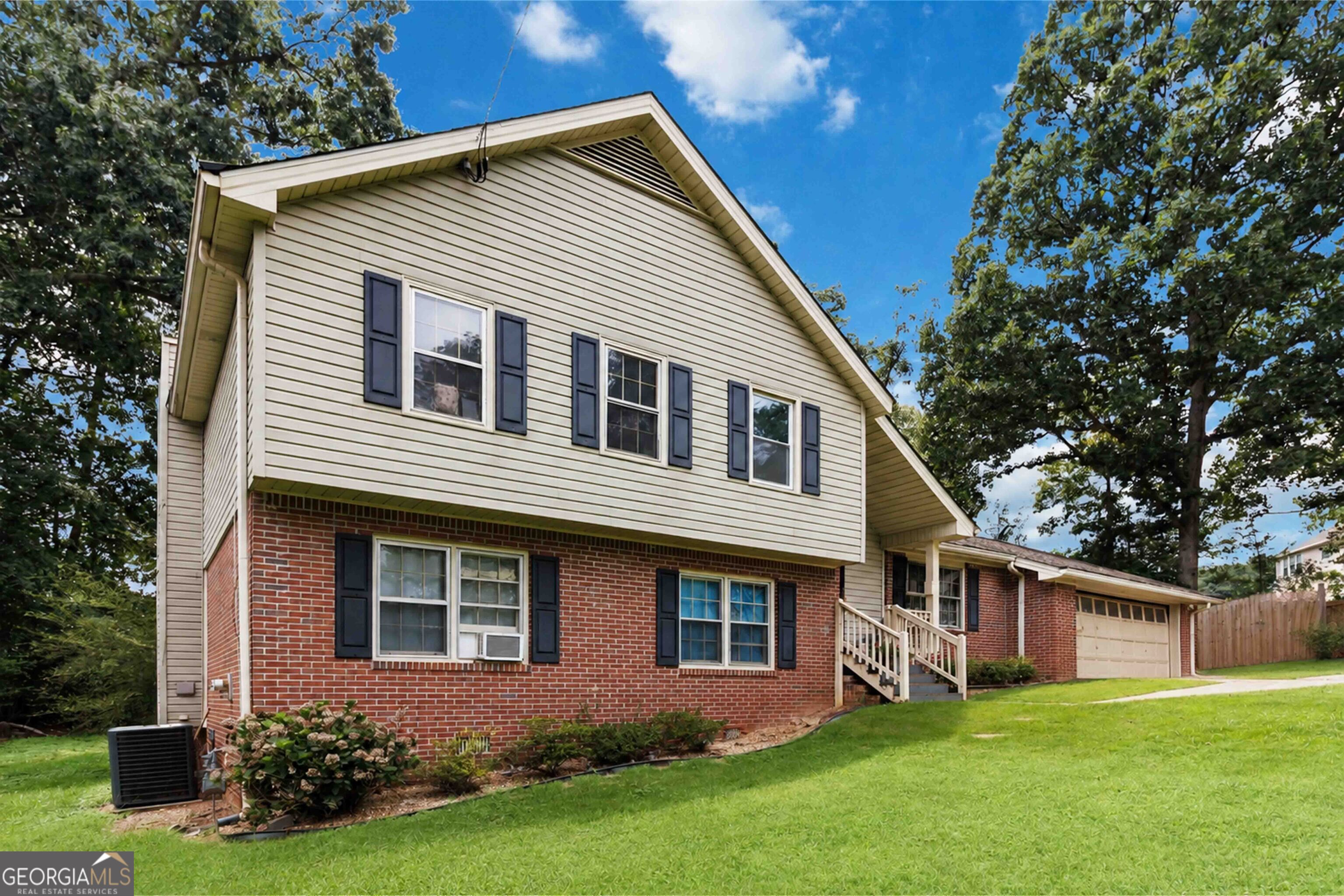 520 Rye House Court Property Photo 2