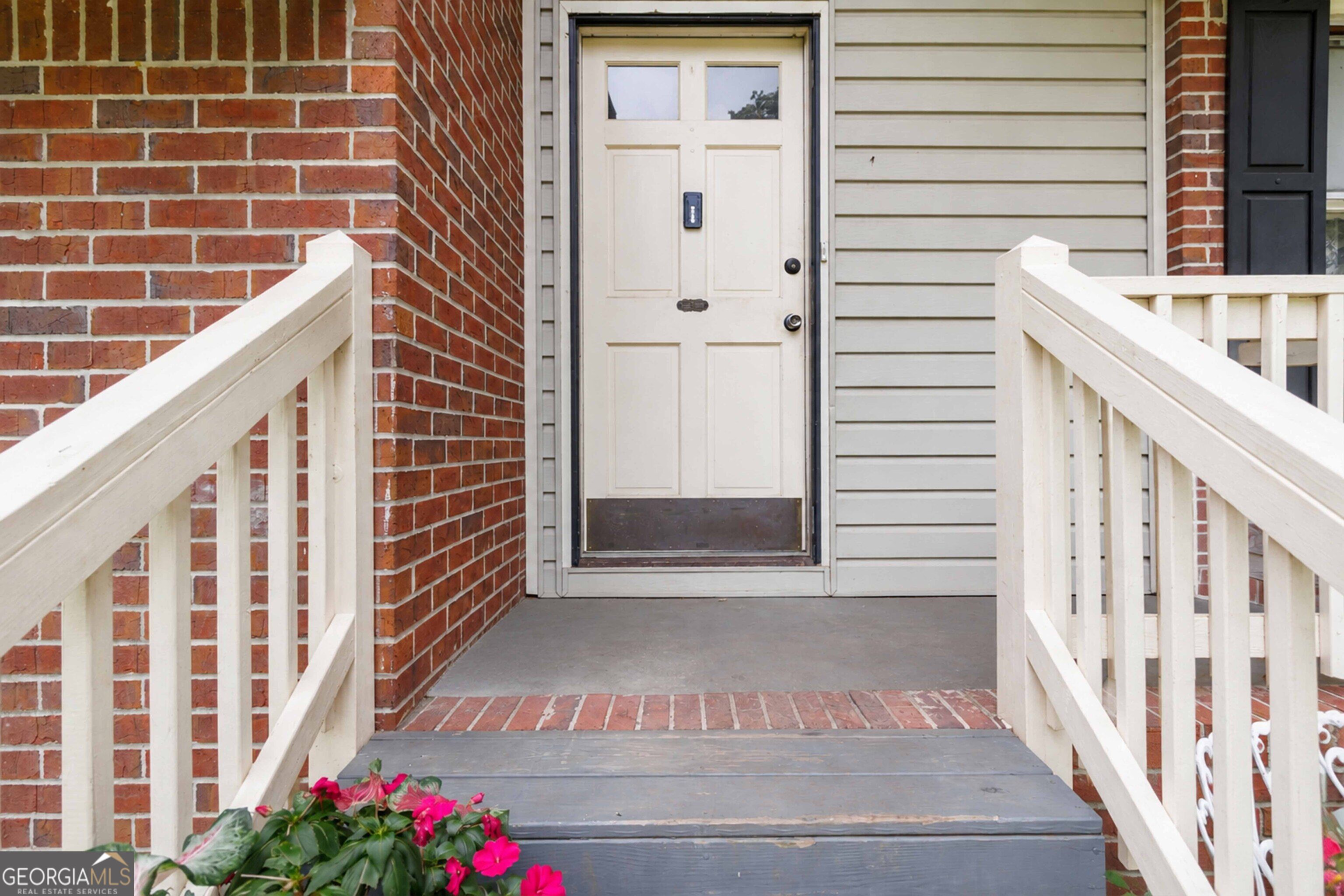 520 Rye House Court Property Photo 3