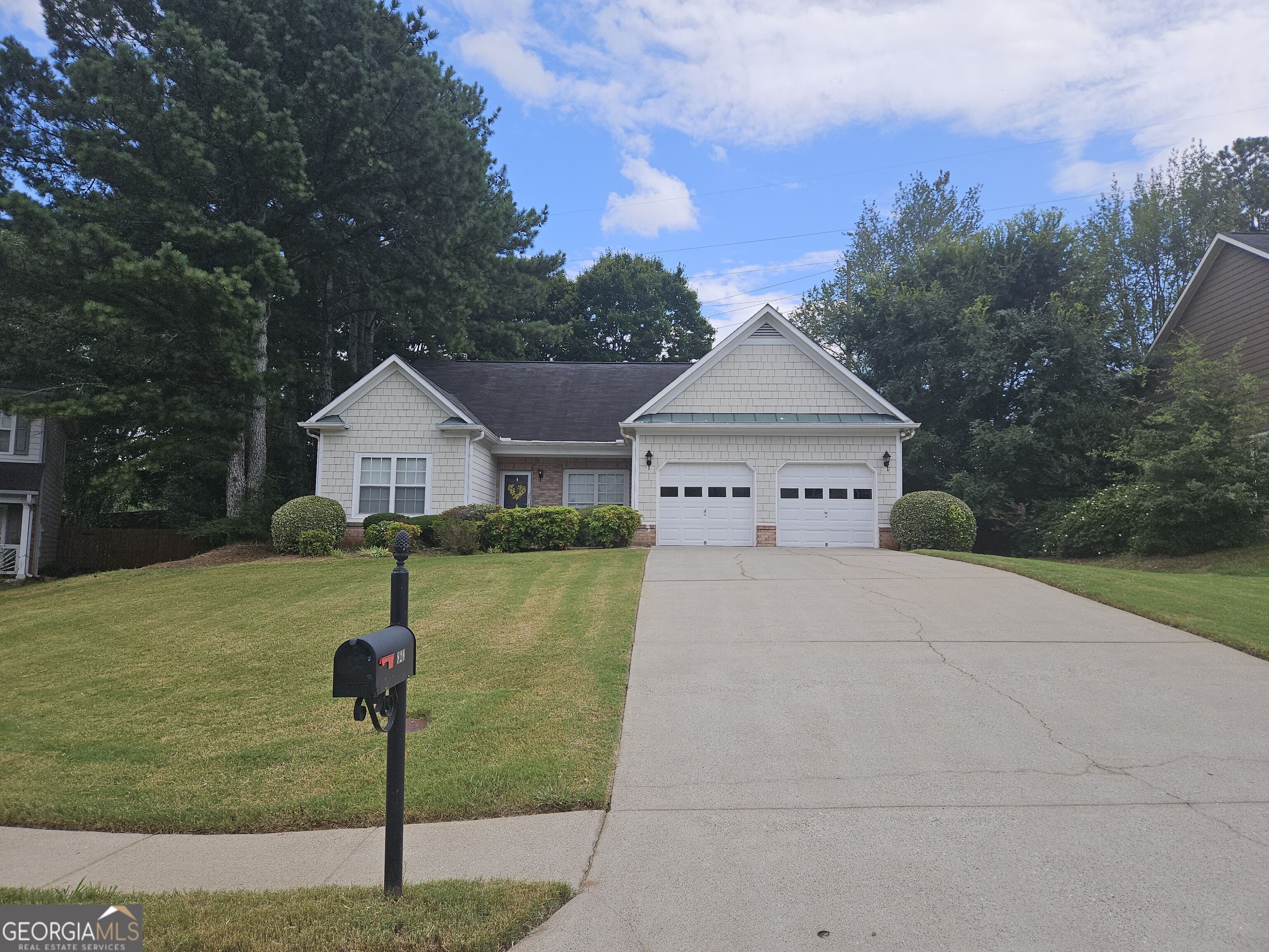 820 Roget Court