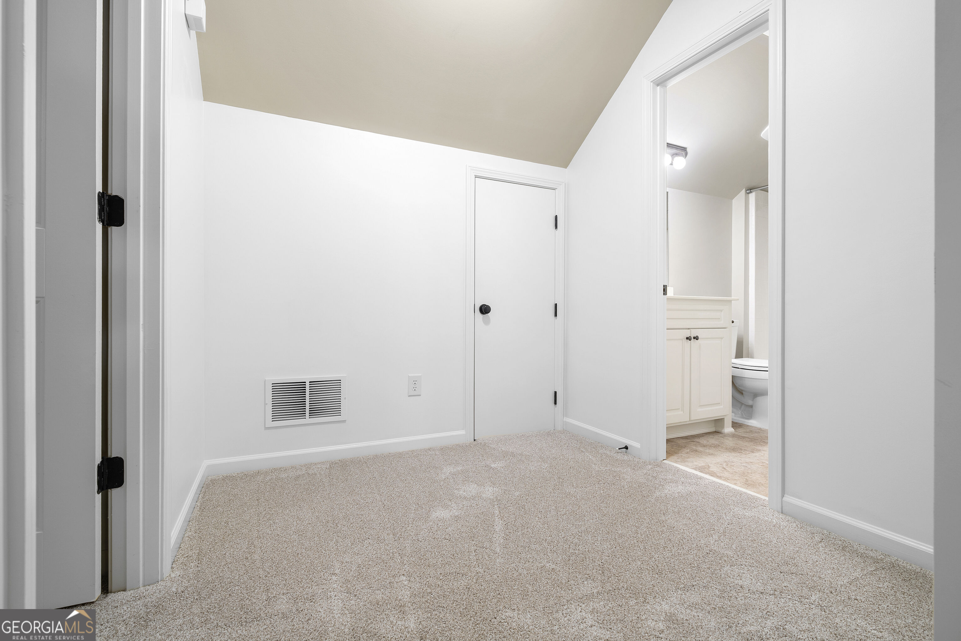 210 Misty Grove Drive Property Photo 41
