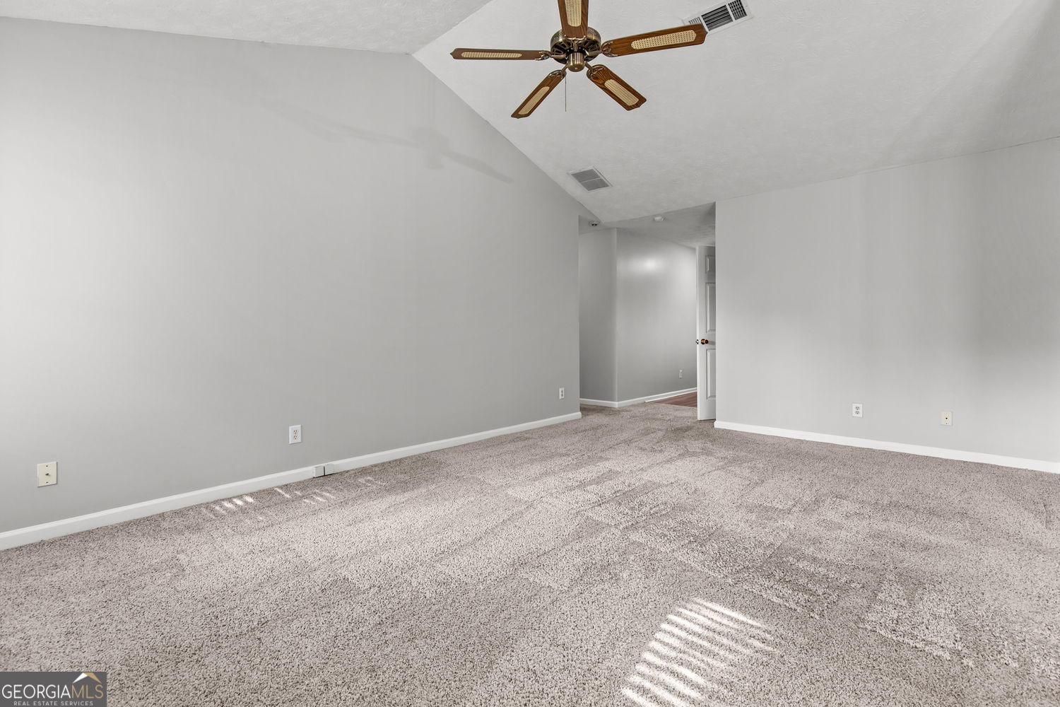2979 Sentinel Circle Property Photo 13