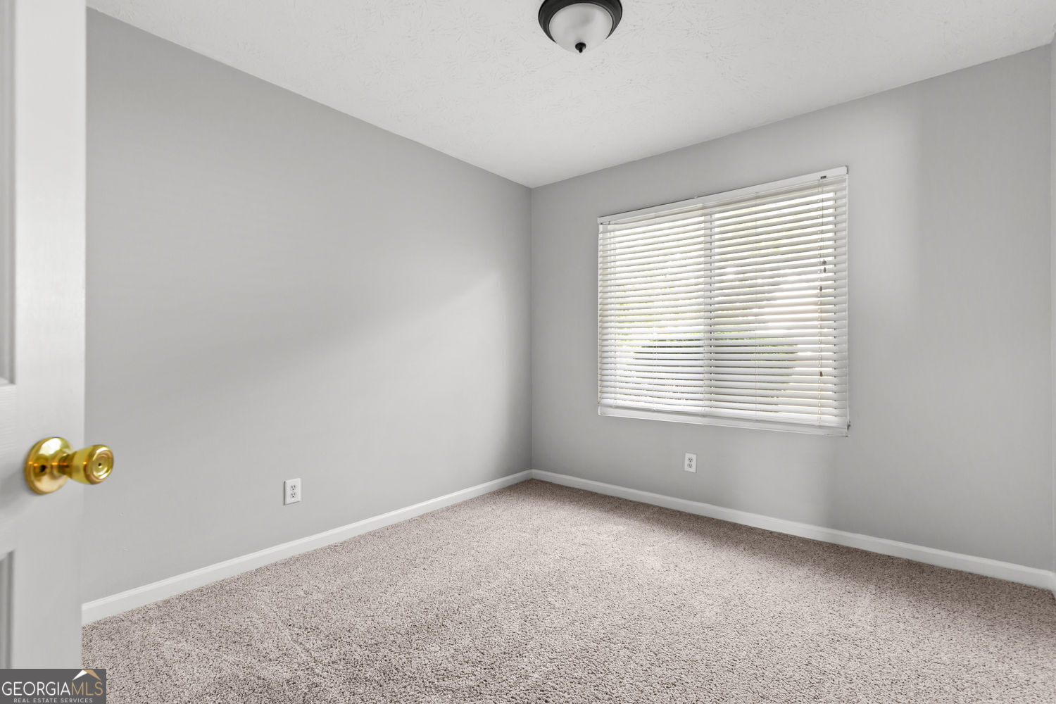 2979 Sentinel Circle Property Photo 16