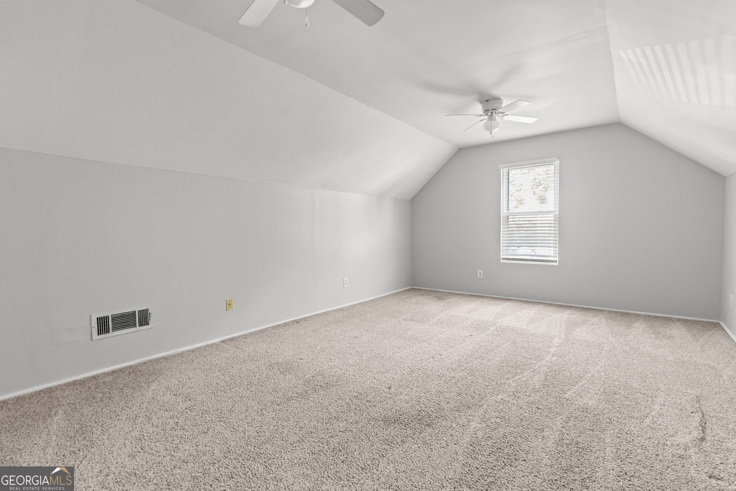 2979 Sentinel Circle Property Photo 18