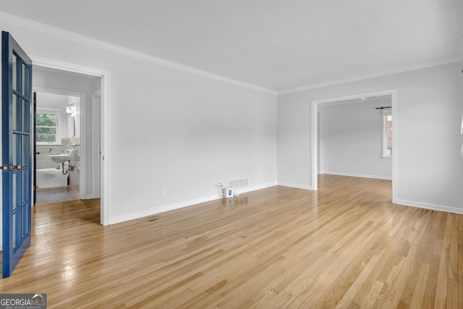 2015 Montrose Drive Property Photo 5