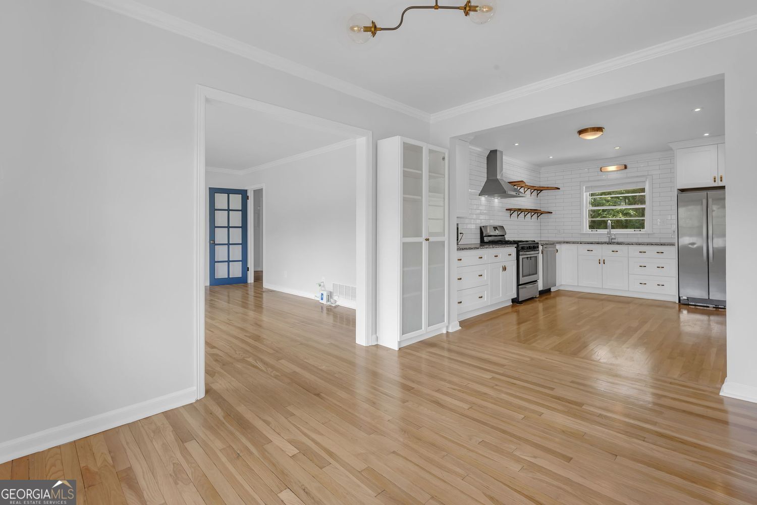 2015 Montrose Drive Property Photo 17