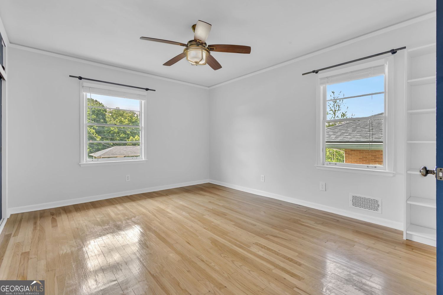 2015 Montrose Drive Property Photo 24